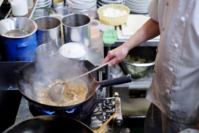 オーナーは厨房から出てきてください！特に創業期は。