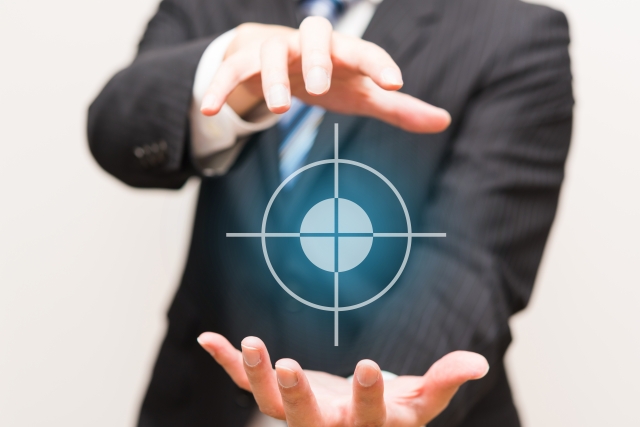 ターゲッティングは縦割り＆深掘りで。横割りは意味が無いですよ。