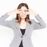 見えないモノを売る